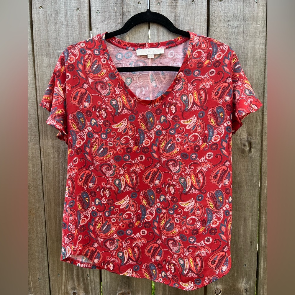 LOFT Paisley Rust Colored Flutter Sleeve Top (xxs)
